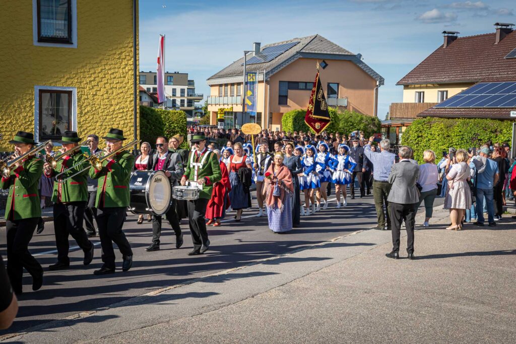 Festzug Kirchschlag feiert